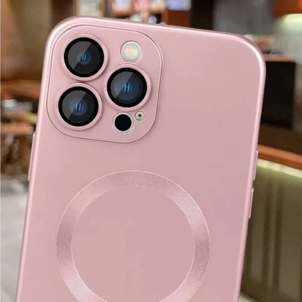 iPhone 14 Pro pink electromagnetic phone case